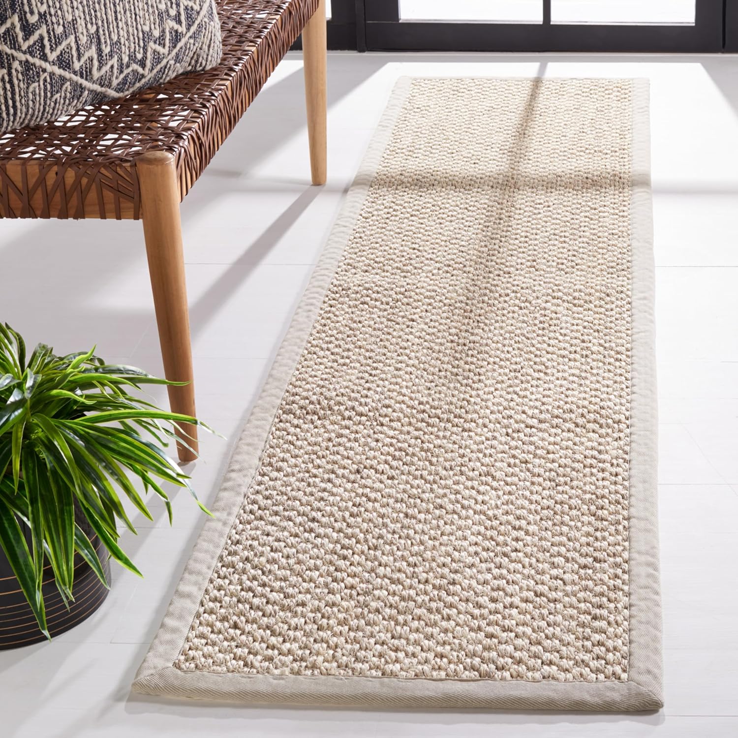 SAFAVIEH Area Rug 5x8 - Natural Fiber Collection - Natural Brown, Sisal, Woven Design with Border (NF525B)